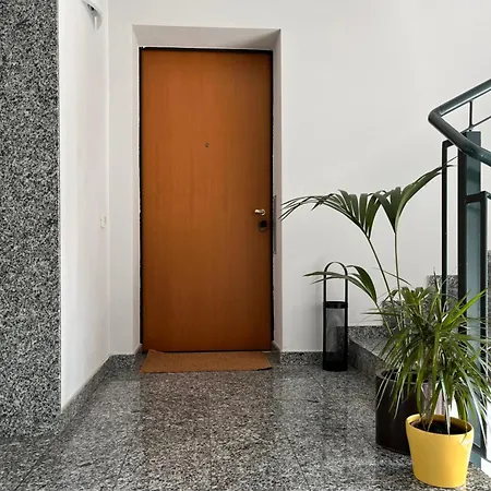 Casa Tua Housing דירה רוצאנו