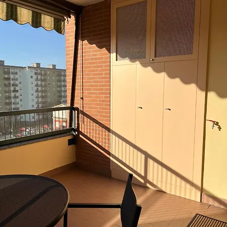 Casa Tua Housing