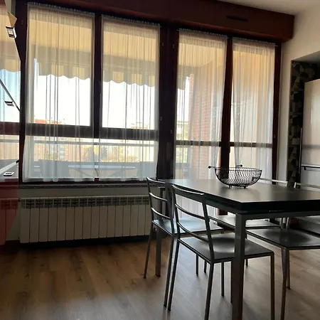 Casa Tua Housing *